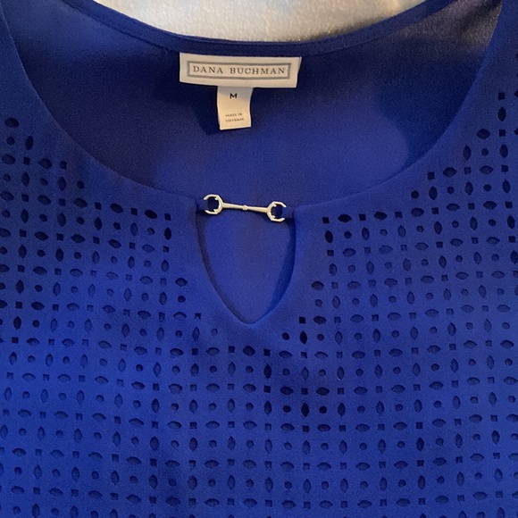 Dana Buchman woman top royal blue sleeveless NWT - Picture 3 of 4